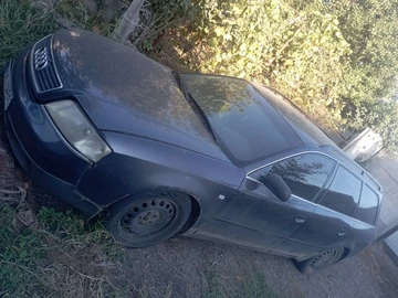 Авто Audi A4 1999 № 7940059