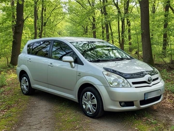 Авто Toyota Corolla Verso 2007 № 7940115