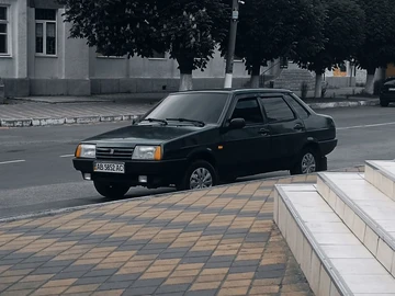 Авто ВАЗ 21099 1997 № 7940117