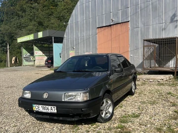 Авто Volkswagen Passat Sedan 1988 № 7940276