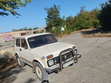 Авто ВАЗ 2121 1990 № 7940340