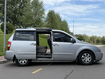 Авто KIA Carnival 2006 № 7940507