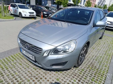Авто Volvo V60 2011 № 7940514