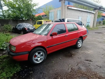 Авто Volkswagen Vento 1994 № 7940527