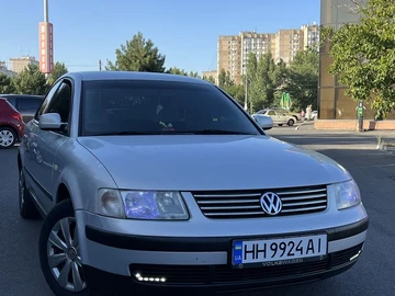 Авто Volkswagen Passat Sedan 1998 № 7940548