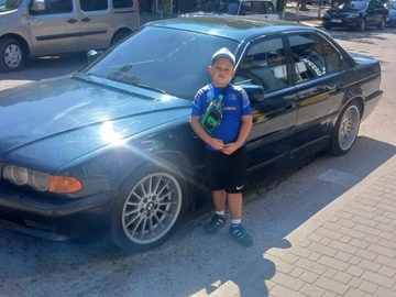 Авто BMW 7 Серия 1999 № 7940574