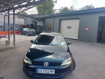 Авто Volkswagen Jetta 2011 № 7940606