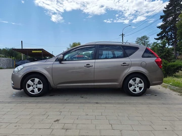 Авто KIA Cee X27 D 2009 № 7941051