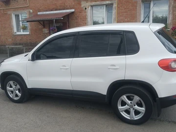 Авто Volkswagen Tiguan 2008 № 7941106