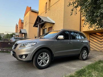 Авто Hyundai Santa Fe 2011 № 7941225