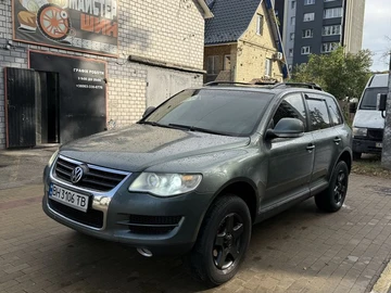 Авто Volkswagen Touareg 2007 № 7941297