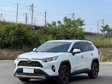 Авто Toyota Rav 4 2021 № 7941637
