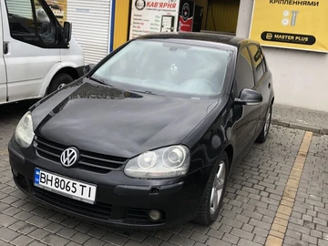 Авто Volkswagen Golf 2004 № 7941641