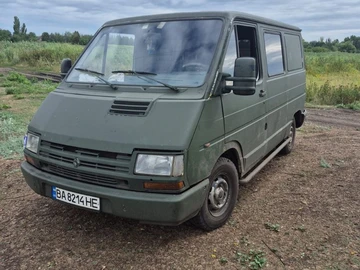 Авто Renault Trafic 2000 № 7941752