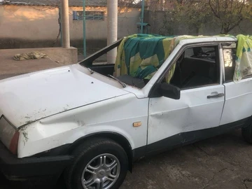 Авто ВАЗ 21099 1994 № 7942007