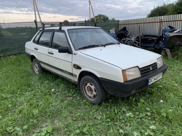 Авто ВАЗ 21099 1991 № 7942087