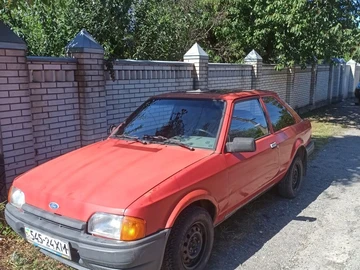 Авто Ford Escort 1984 № 7942091