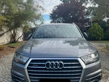 Авто Audi Q7 2018 № 7942103