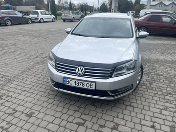 Авто Volkswagen Passat Variant 2012 № 7942366