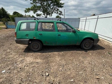 Авто Opel Kadett 1985 № 7942487