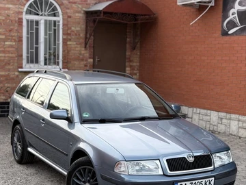 Авто Skoda Octavia 2009 № 7942494