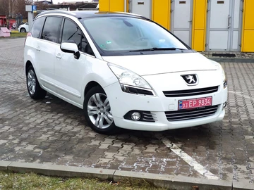 Авто Peugeot 5008 2011 № 7942504