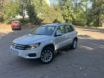 Авто Volkswagen Tiguan 2015 № 7942523