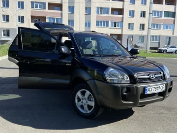 Авто Hyundai Tucson 2007 № 7942875