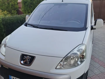 Авто Peugeot Partner 2012 № 7942912