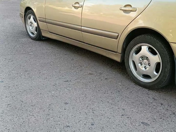 Авто Mercedes 220 2002 № 7942914