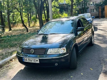 Авто Volkswagen Passat Sedan 1998 № 7942933