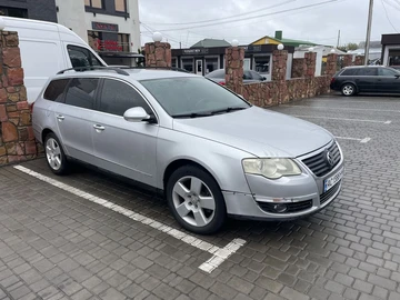 Авто Volkswagen Passat Variant 2006 № 7943309