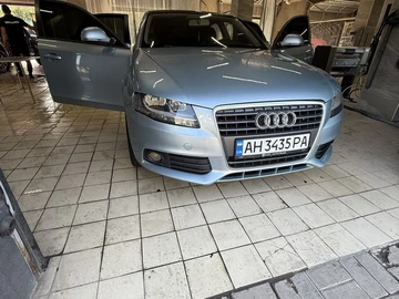 Авто Audi A4 2008 № 7943473