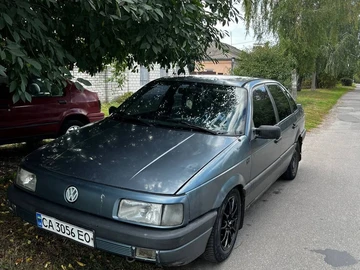 Авто Volkswagen Passat Sedan 1989 № 7943669