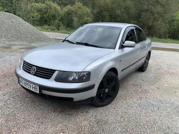 Авто Volkswagen Passat Sedan 2000 № 7943731