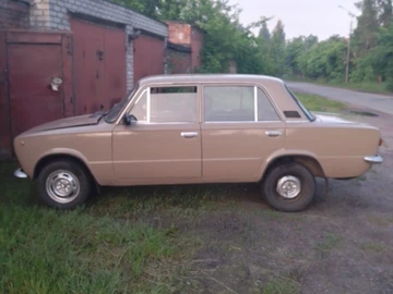 Авто ВАЗ 2101 1977 № 7943799