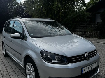 Авто Volkswagen Touran 2011 № 7943801