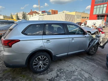 Авто Mitsubishi Outlander 2018 № 7943829
