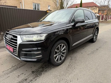 Авто Audi Q7 2019 № 7944115