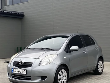 Авто Toyota Yaris 2006 № 7944139