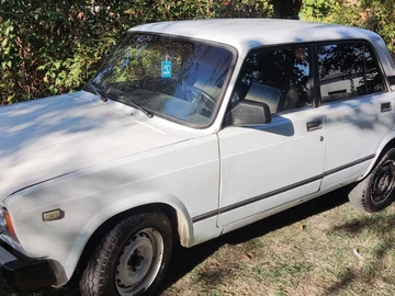 Авто ВАЗ 2105 1985 № 7944199