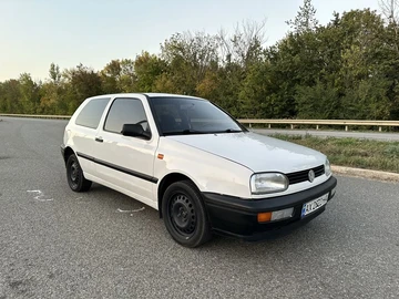 Авто Volkswagen Golf 1995 № 7944281
