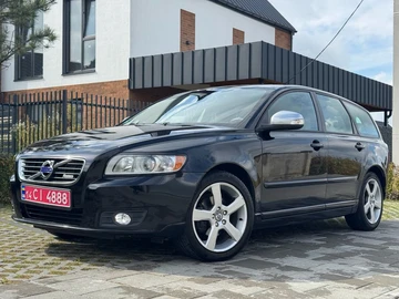 Авто Volvo V50 2011 № 7944299