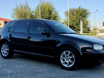 Авто Volkswagen Golf 2003 № 7944357