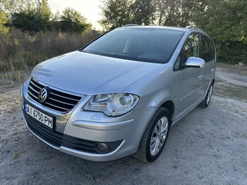 Авто Volkswagen Touran 2007 № 7944651