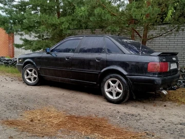 Авто Audi A4 1993 № 7945006