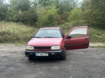 Авто Volkswagen Golf 1994 № 7945008