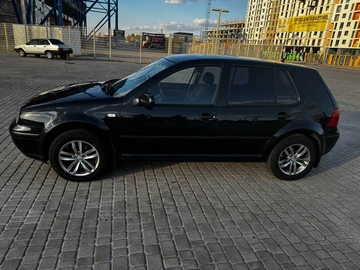 Авто Volkswagen Golf 2003 № 7945074
