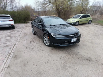 Авто Chrysler 200 2015 № 7945507