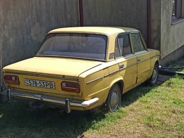 Авто ВАЗ 2103 1975 № 7945517